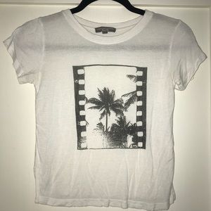 American Eagle short graphic tee